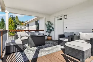 9 Curtis Ln, Longview, WA 98632 - Photo 3