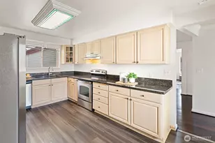 8516 196th Street SW, Edmonds, WA 98026 - Photo 7