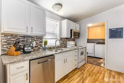 10921 SE 227th Place, Kent, WA 98031 - Photo 9