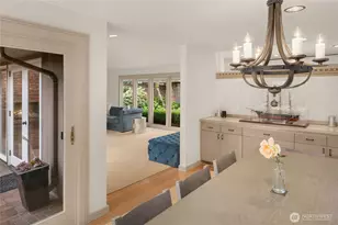 2124 Broadmoor Dr E, Seattle, WA 98112 - Photo 9