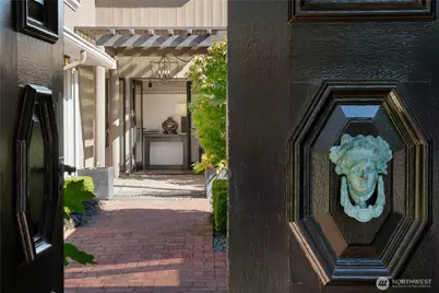 2124 Broadmoor Drive E, Seattle, WA 98112 - Photo 23