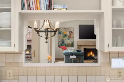 2124 Broadmoor Drive E, Seattle, WA 98112 - Photo 7