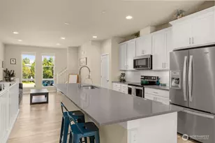 14715 Admiralty Way, Lynnwood, WA 98087 - Photo 3