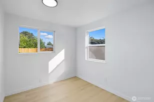 808 E 46th St, Tacoma, WA 98404 - Photo 21