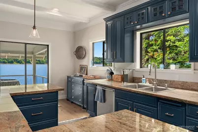 26321 Pillsbury Road SW, Vashon, WA 98070 - Photo 11