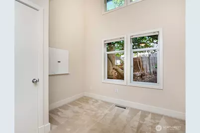 2216 19th Avenue E, Seattle, WA 98112 - Photo 11