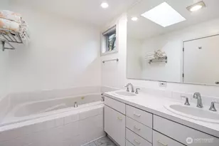 2216 19th Ave E, Seattle, WA 98112 - Photo 13