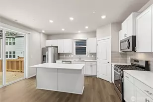 9826 38th St Ct E, Edgewood, WA 98371 - Photo 13