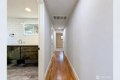 5715 186th Place SW, Lynnwood, WA 98037 - Photo 11