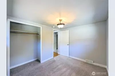 5715 186th Place SW, Lynnwood, WA 98037 - Photo 17