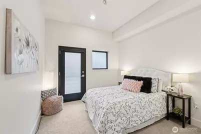 615 E Pike Street #305, Seattle, WA 98122 - Photo 23