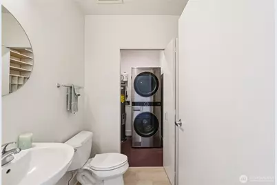 615 E Pike Street #305, Seattle, WA 98122 - Photo 13