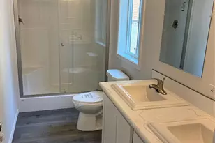 512 E Madrona Pkwy, Grapeview, WA 98546 - Photo 9