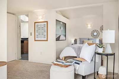 2420 Westlake Avenue N #11, Seattle, WA 98109 - Photo 27