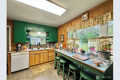 945 US Highway 101, Cosmopolis, WA 98537 - Photo 11