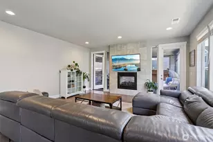 18705 134th St E, Bonney Lake, WA 98391 - Photo 7