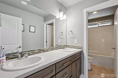 18705 134th Street E, Bonney Lake, WA 98391 - Photo 23