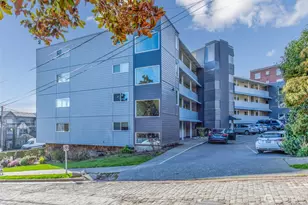 500 W Olympic Pl, Seattle, WA 98119 - Photo 23