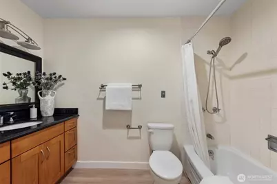 500 W Olympic Place #203, Seattle, WA 98119 - Photo 17