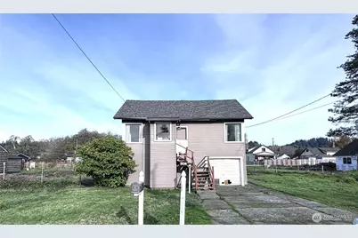 208 E King St, Aberdeen, WA 98520 - Photo 1