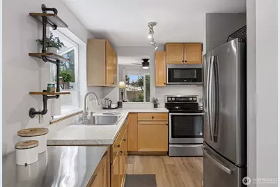 23816 12th Place S #406, Des Moines, WA 98198 - Photo 9