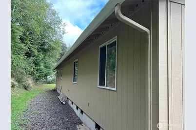 910 Barnhart Street, Raymond, WA 98577 - Photo 29