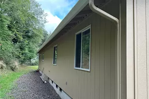 910 Barnhart St, Raymond, WA 98577 - Photo 29