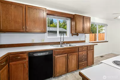 15914 52nd Avenue W, Edmonds, WA 98026 - Photo 19