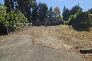 12657 NE 104th St, Kirkland, WA 98033 - Photo 1