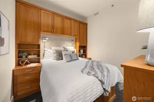 737 Olive Way, Seattle, WA 98101 - Photo 21