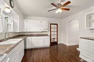 720 Washington Ave, Raymond, WA 98577 - Photo 9