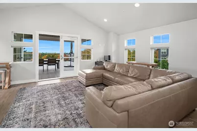 22773 SE 14th Court #10, Sammamish, WA 98075 - Photo 31