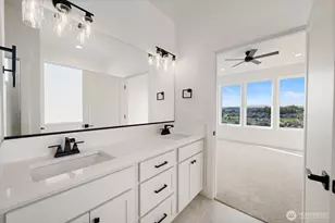 6677 W 27th Ave, Kennewick, WA 99338 - Photo 9