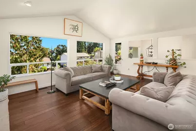 11813 79th Avenue S, Seattle, WA 98178 - Photo 3