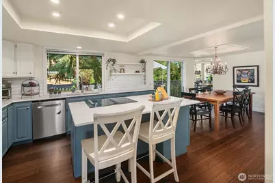 11813 79th Avenue S, Seattle, WA 98178 - Photo 7