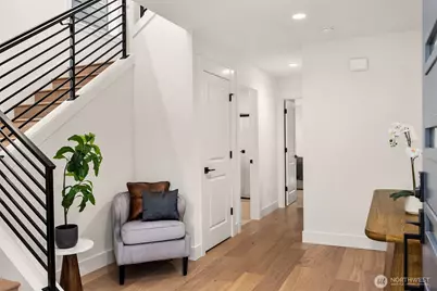 14870 Site 5 NE 2nd Court, Bellevue, WA 98007 - Photo 3