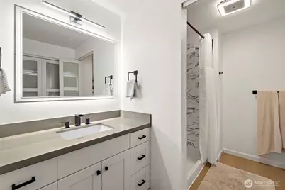 17417 Ashworth Avenue N #201, Shoreline, WA 98133 - Photo 15