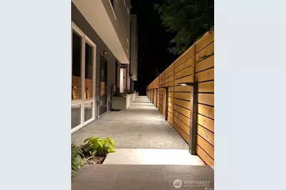 527 S Cloverdale Street #D, Seattle, WA 98108 - Photo 19