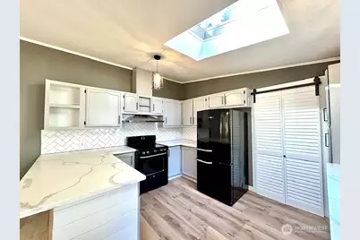 2402 S 370th Place, Federal Way, WA 98003 - Photo 17