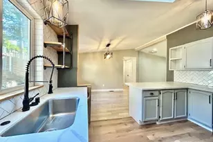 2402 S 370th Pl, Federal Way, WA 98003 - Photo 13