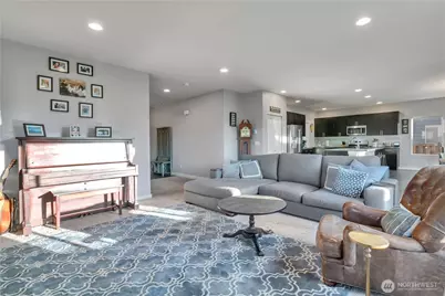 291 S Sergeant Street, Buckley, WA 98321 - Photo 7