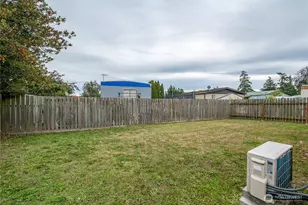 700 NW Crosby Ave, Oak Harbor, WA 98277 - Photo 5