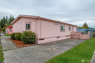 700 NW Crosby Ave, Oak Harbor, WA 98277 - Photo 3