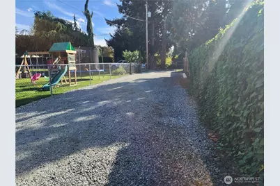 821 W Garfield Street, Mount Vernon, WA 98273 - Photo 17