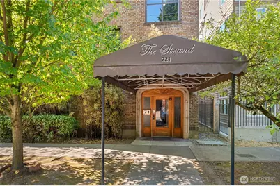 221 Belmont Avenue E, Seattle, WA 98102 - Photo 1