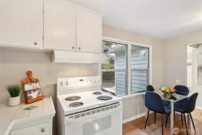 1005 NE 170th Street, Shoreline, WA 98155 - Photo 9