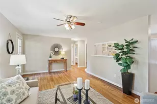 1005 NE 170th St, Shoreline, WA 98155 - Photo 3