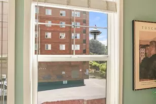 530 4th Ave W, Seattle, WA 98119 - Photo 11