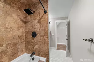 21315 18th St E, Lake Tapps, WA 98391 - Photo 25