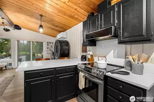 1465 Lake Dr, Camano Island, WA 98282 - Photo 11